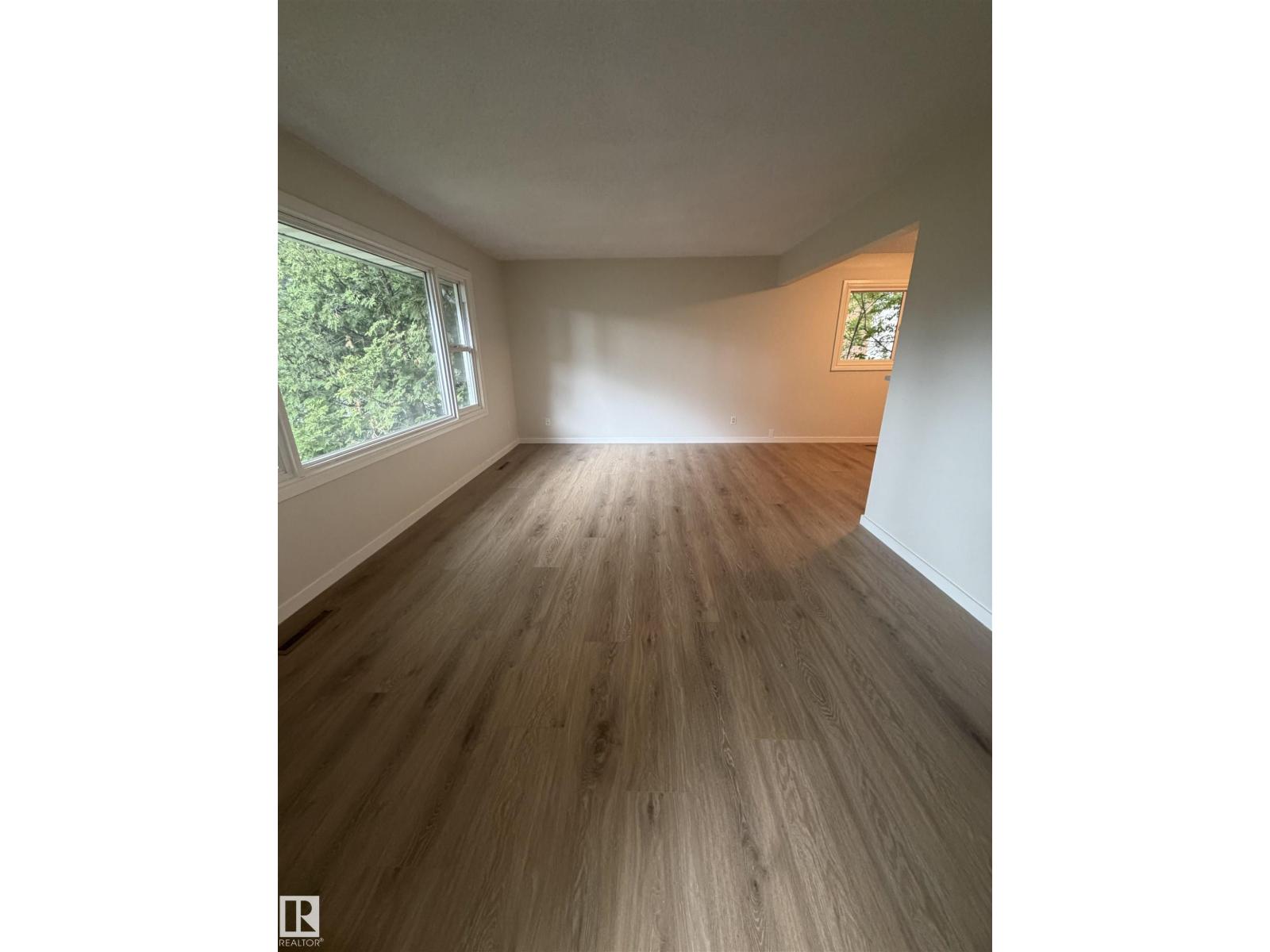 9640 74 AV NW