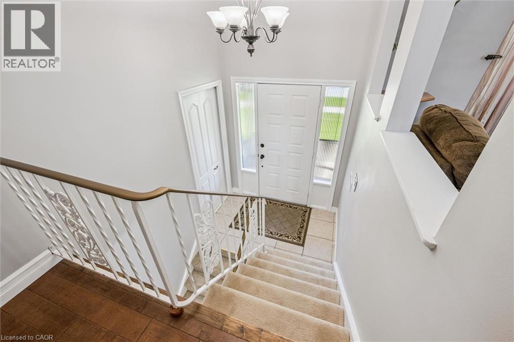 47 OAKHURST Crescent