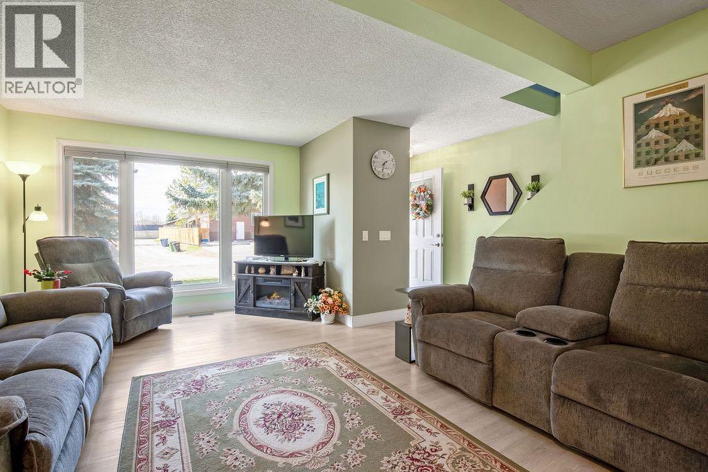 64 Erin Ridge Road SE