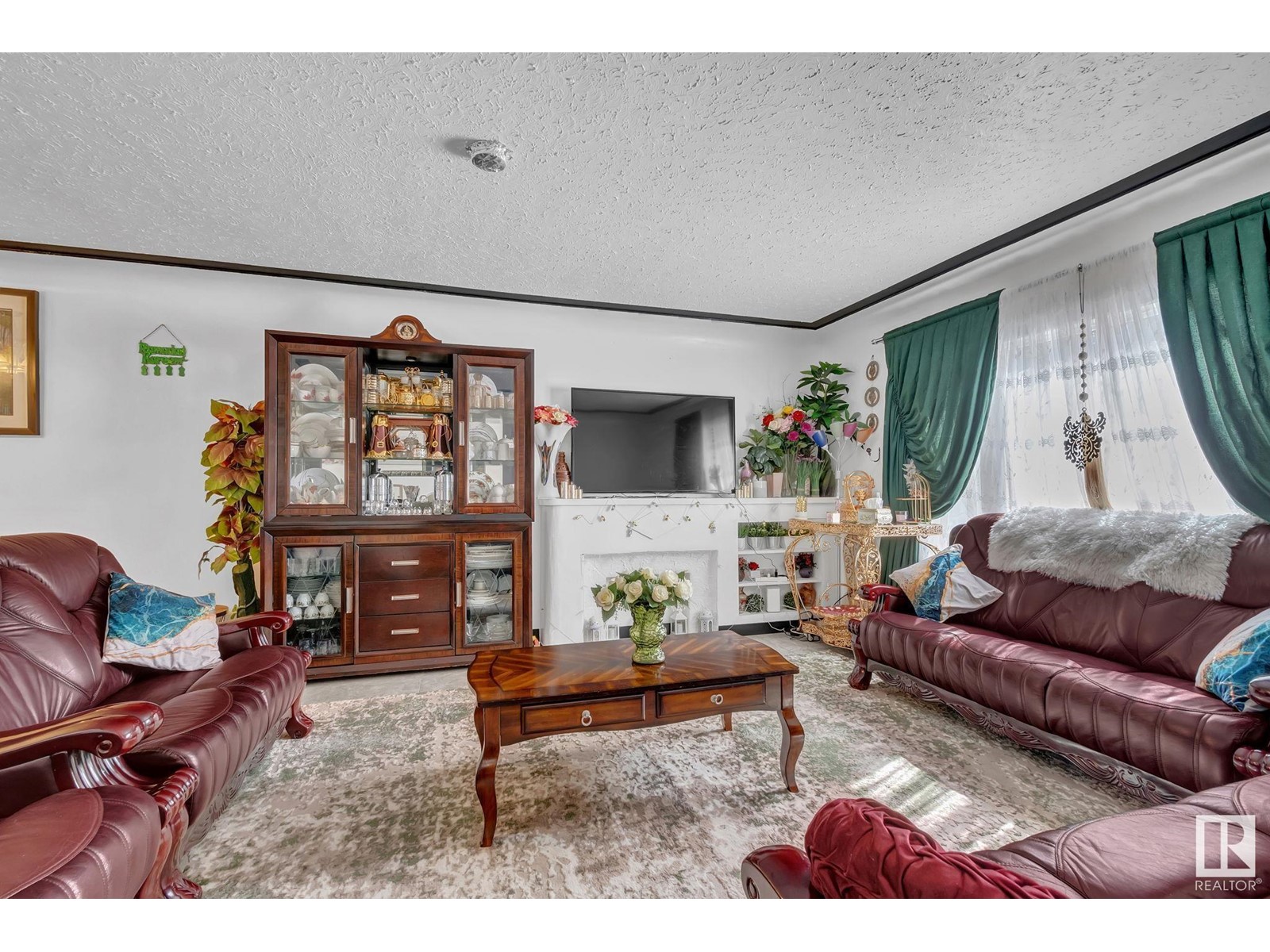 11306 109A AV NW