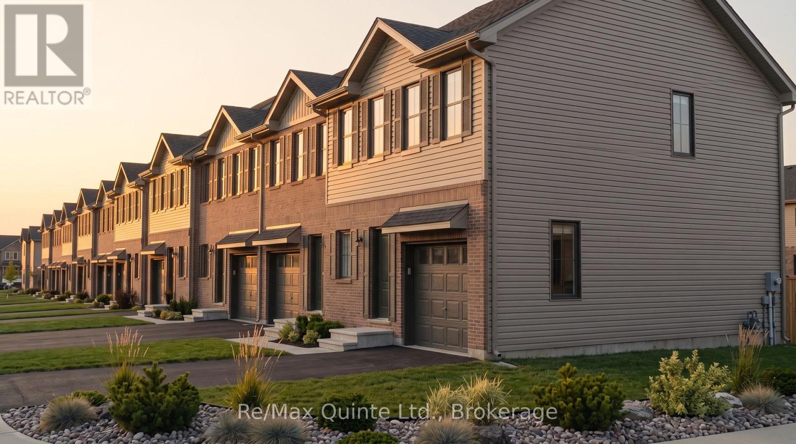 Photo 1 of 5 — 92 HINEMAN STREET, Prince Edward County (Hallowell Ward), ON K0K2T0