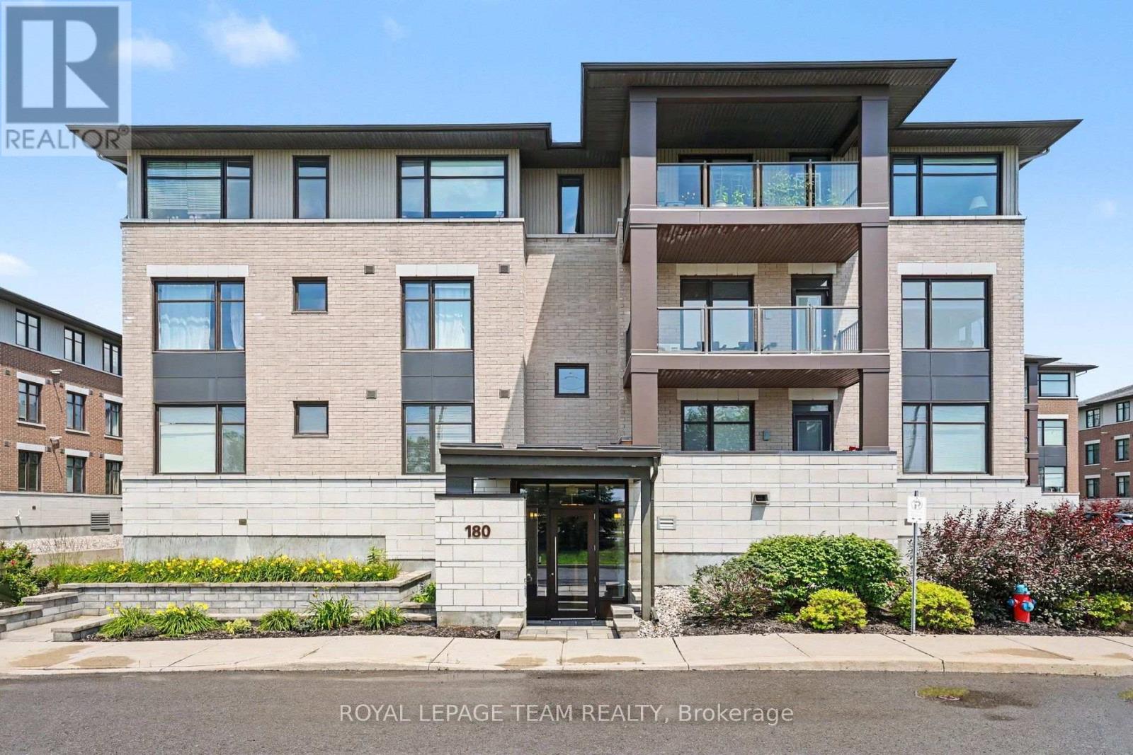 304 - 180 GUELPH PRIVATE