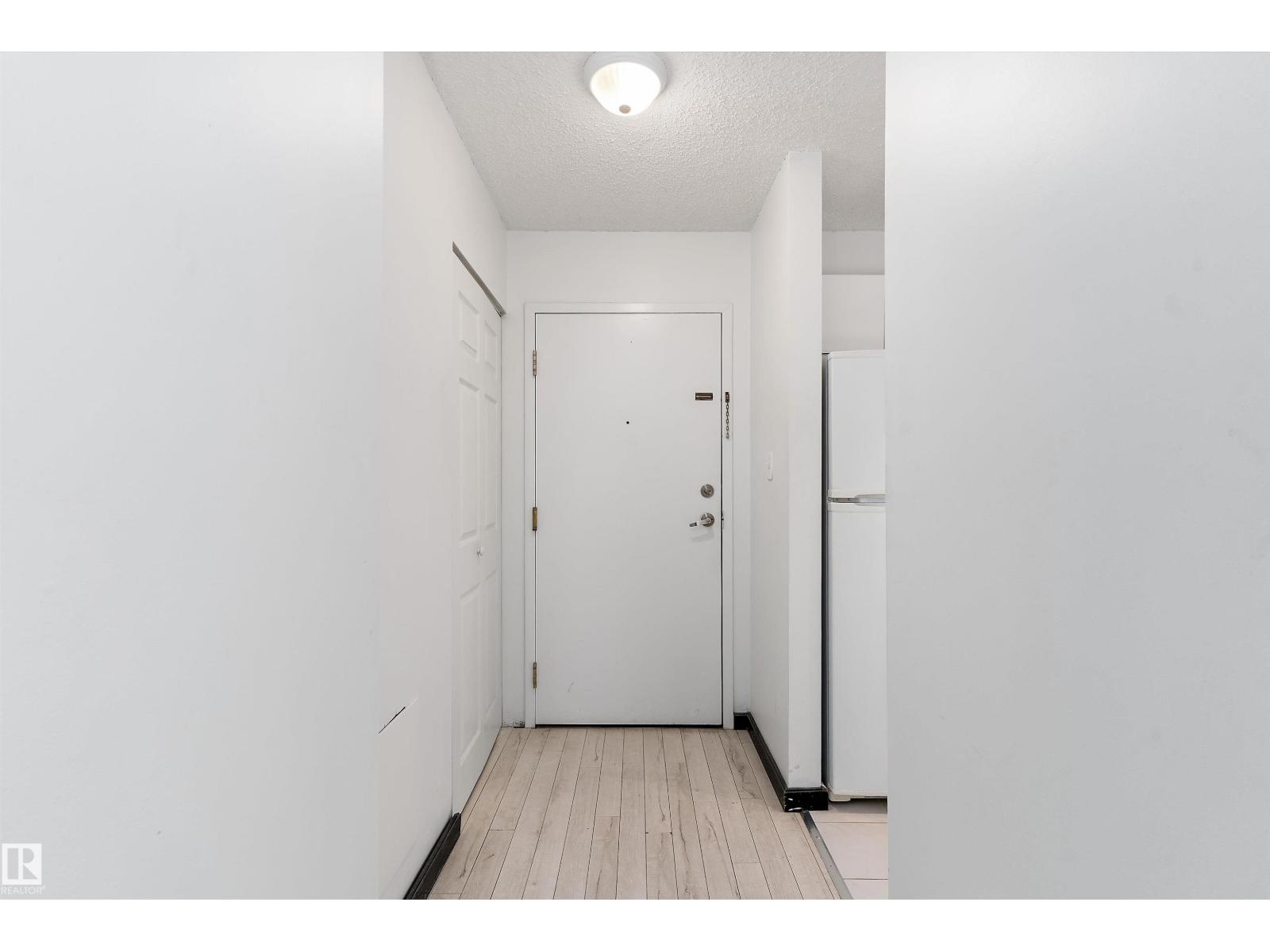 #420 6720 158 AV NW