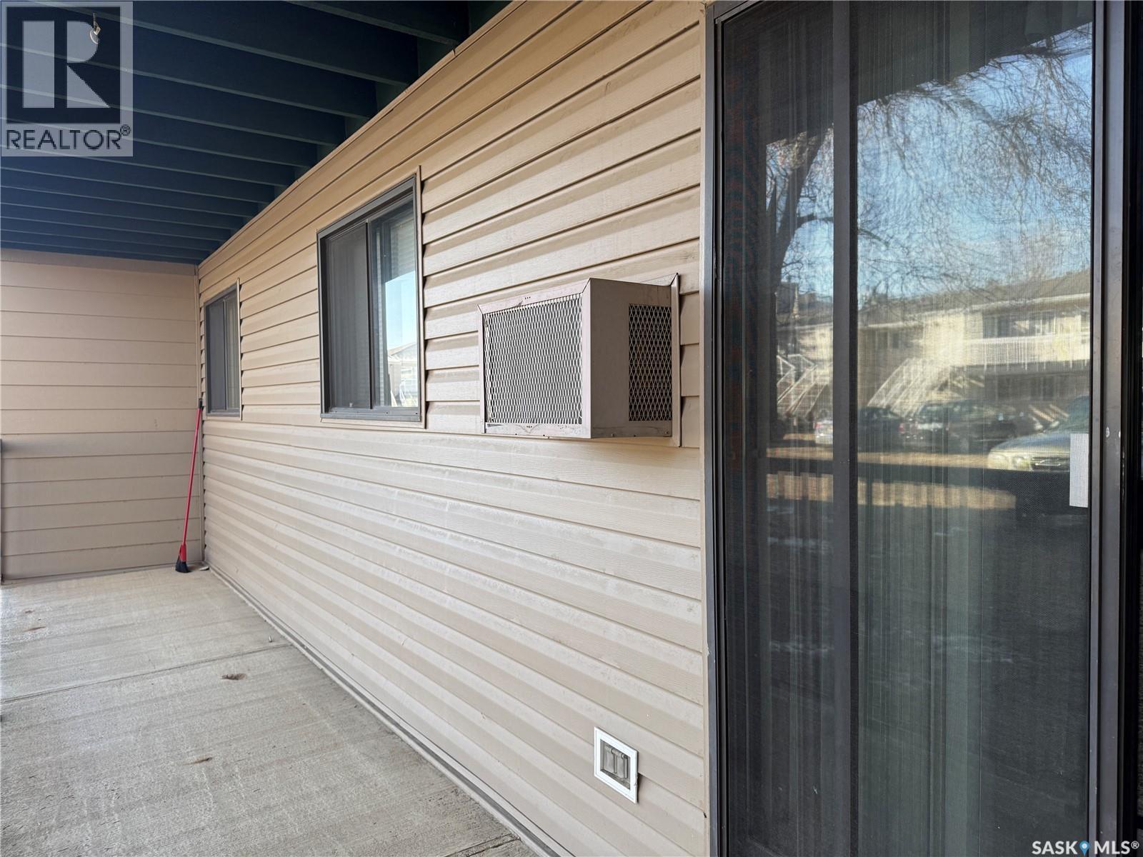 101C 59 Wood Lily DRIVE