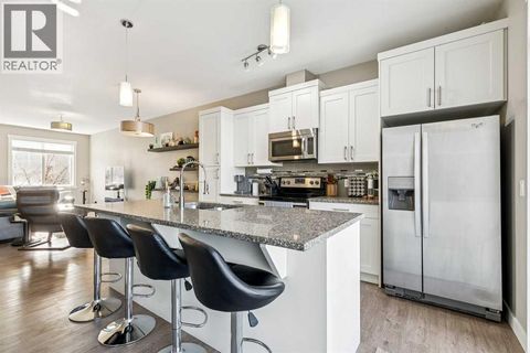 605 Evanston Manor NW Calgary AB T3P0R9