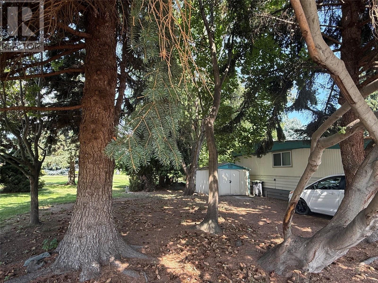 3535 Casorso Road Unit# 79