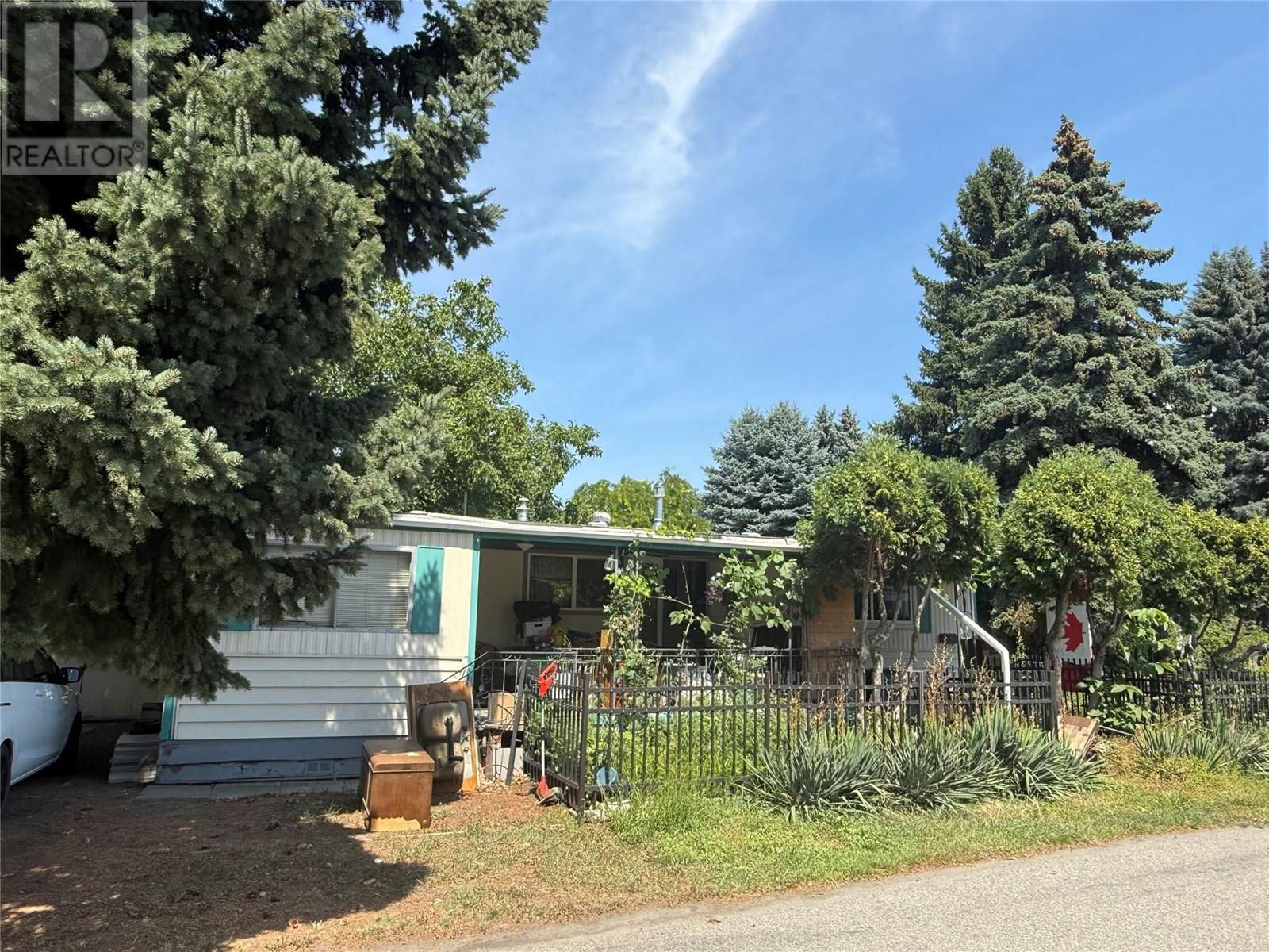 3535 Casorso Road Unit# 79