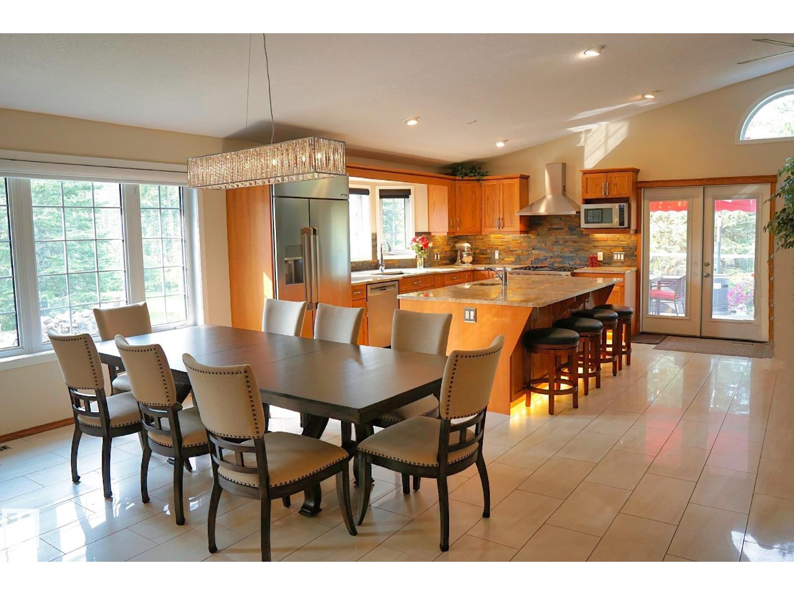 150 WEST RAILWAY ST NW