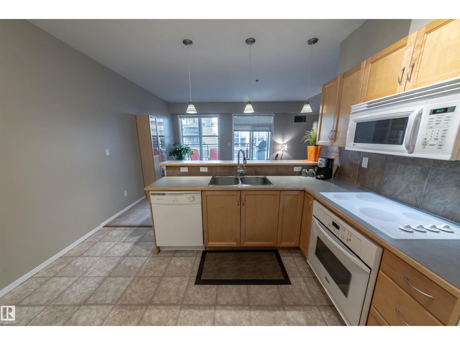 #150 4827 104A ST NW