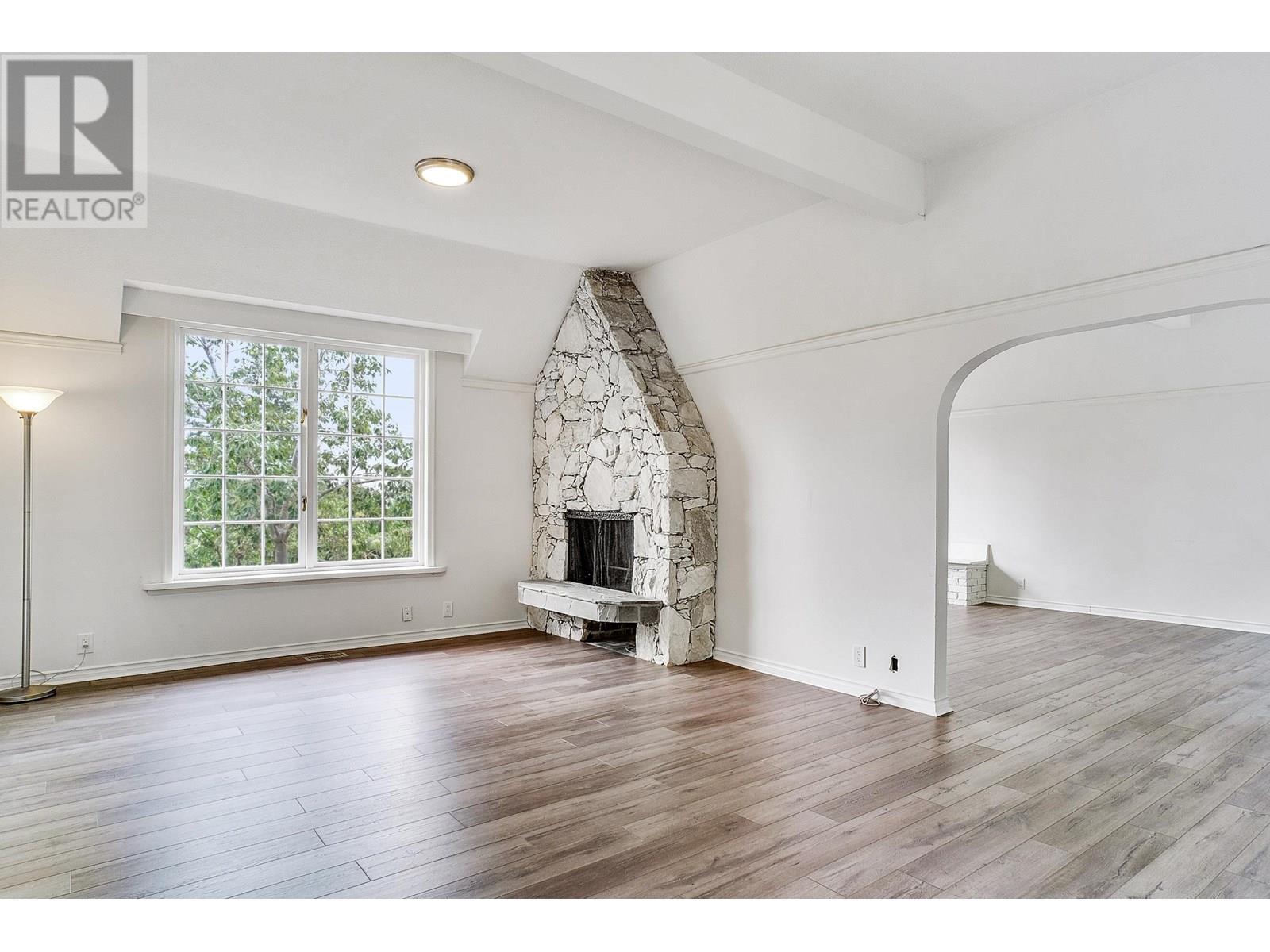 4607 WOODGREEN DRIVE