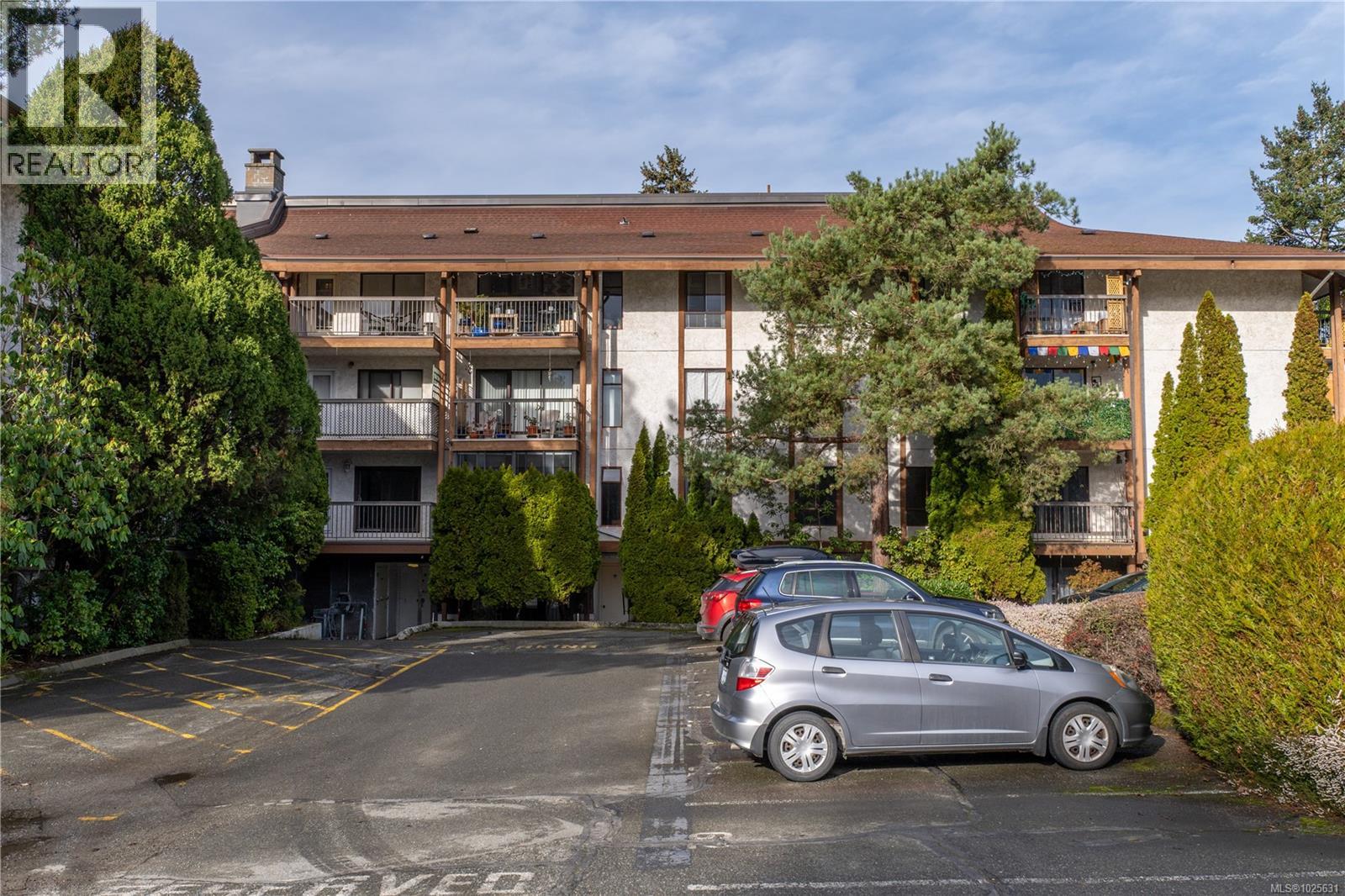 203 1009 McKenzie Ave