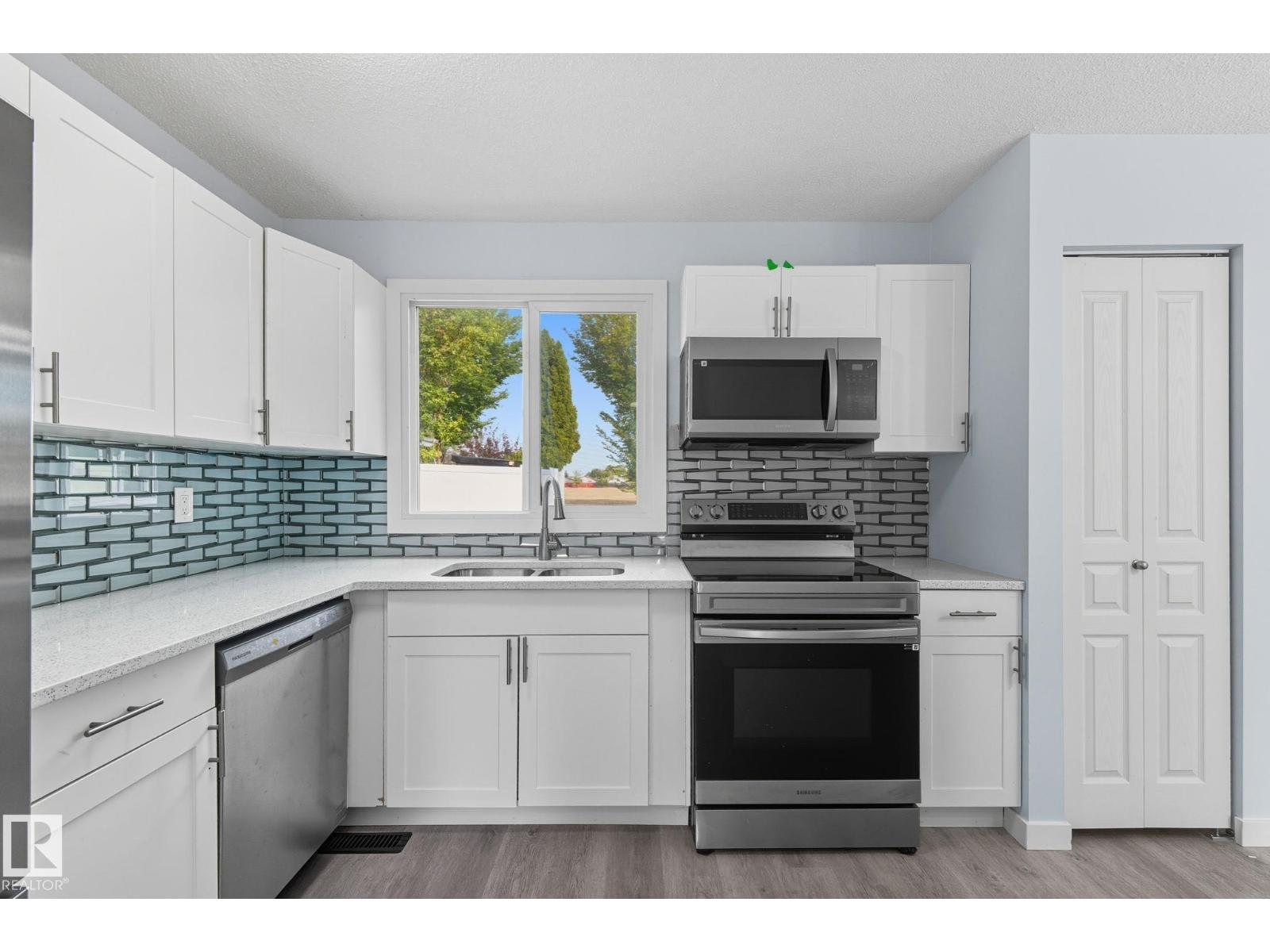 13251 47 ST NW