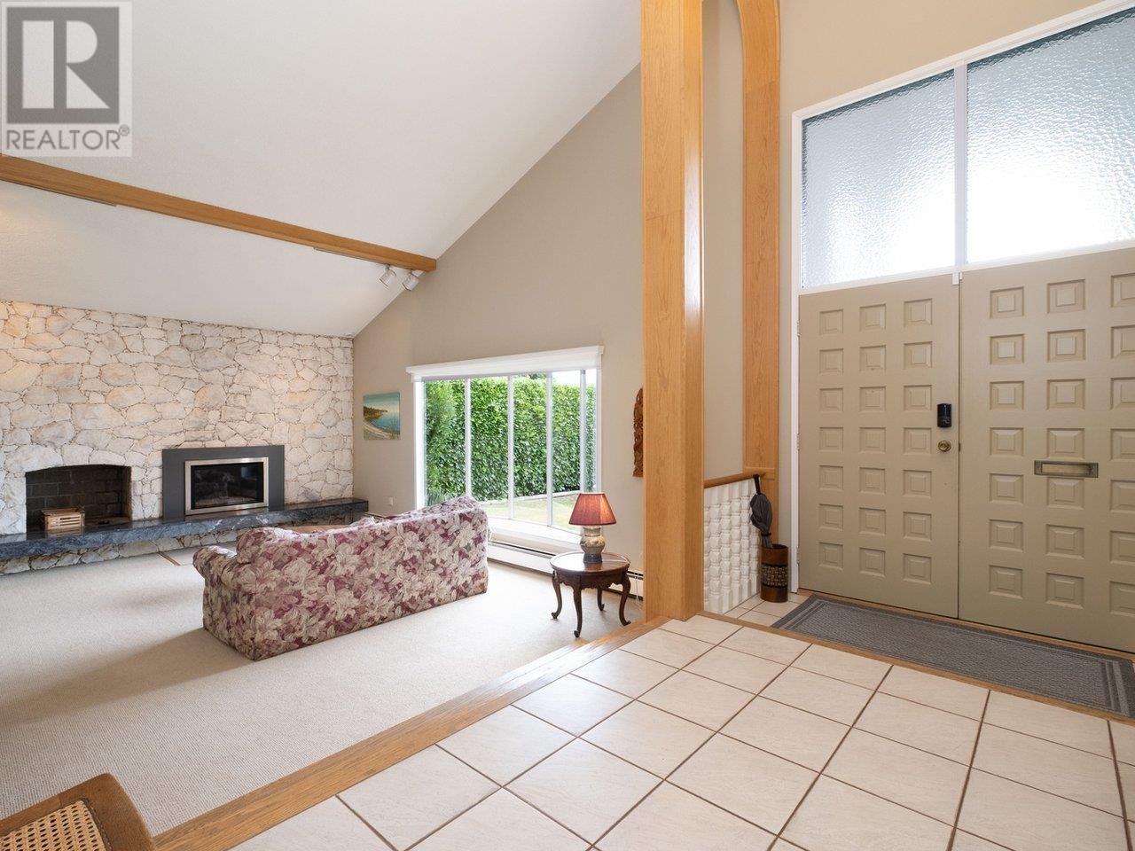375 FAIRWAY DRIVE