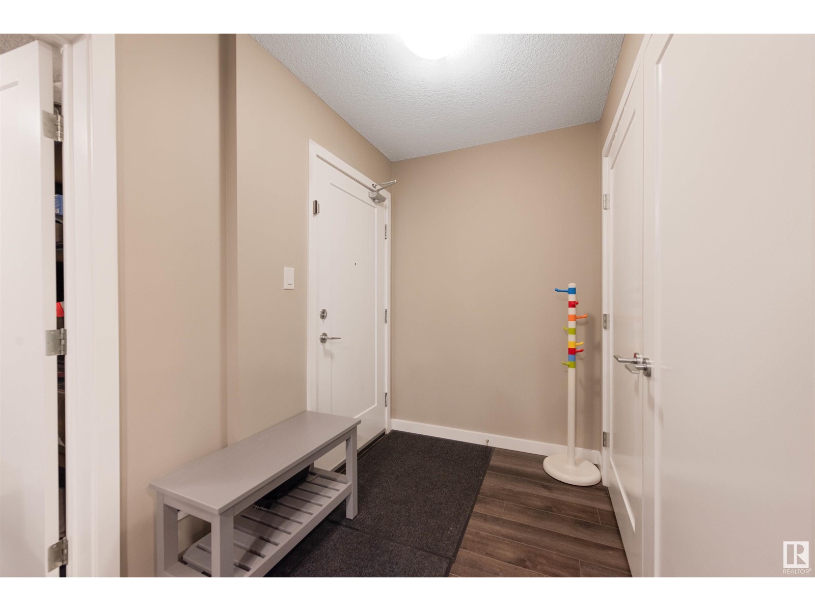 #121 5504 Schonsee DR NW