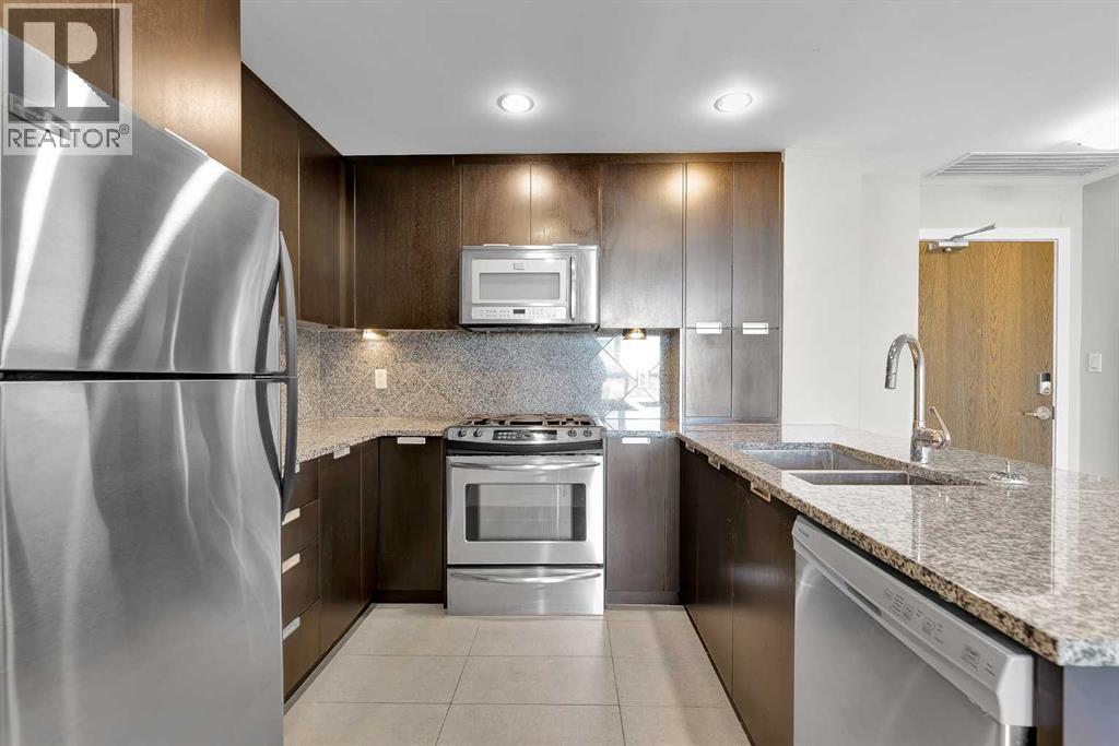 907, 99 Spruce Place SW