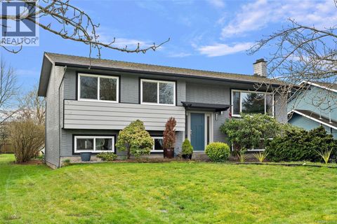 10289 Godfrey Pl Sidney BC V8L2K9