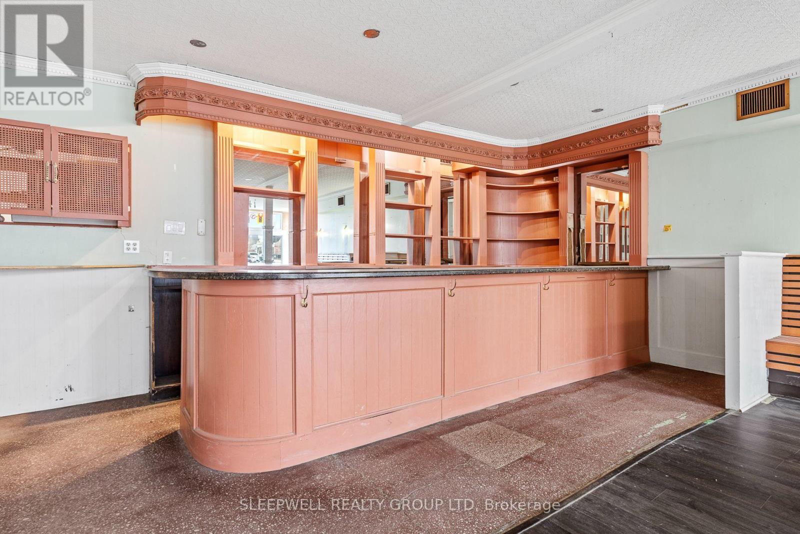 221 ECHO DRIVE