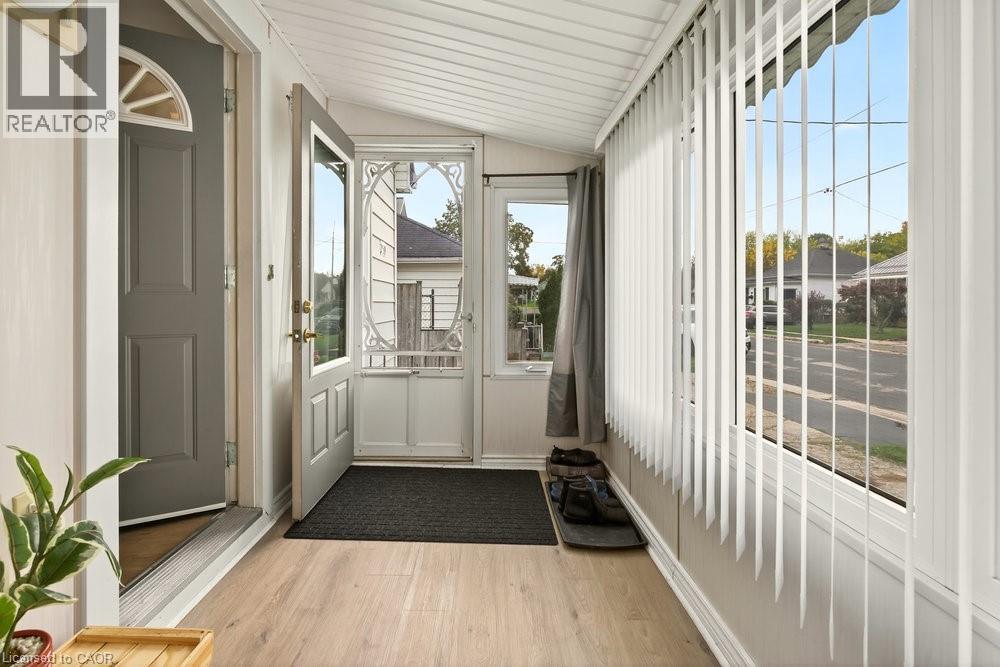 259 METCALFE Street N