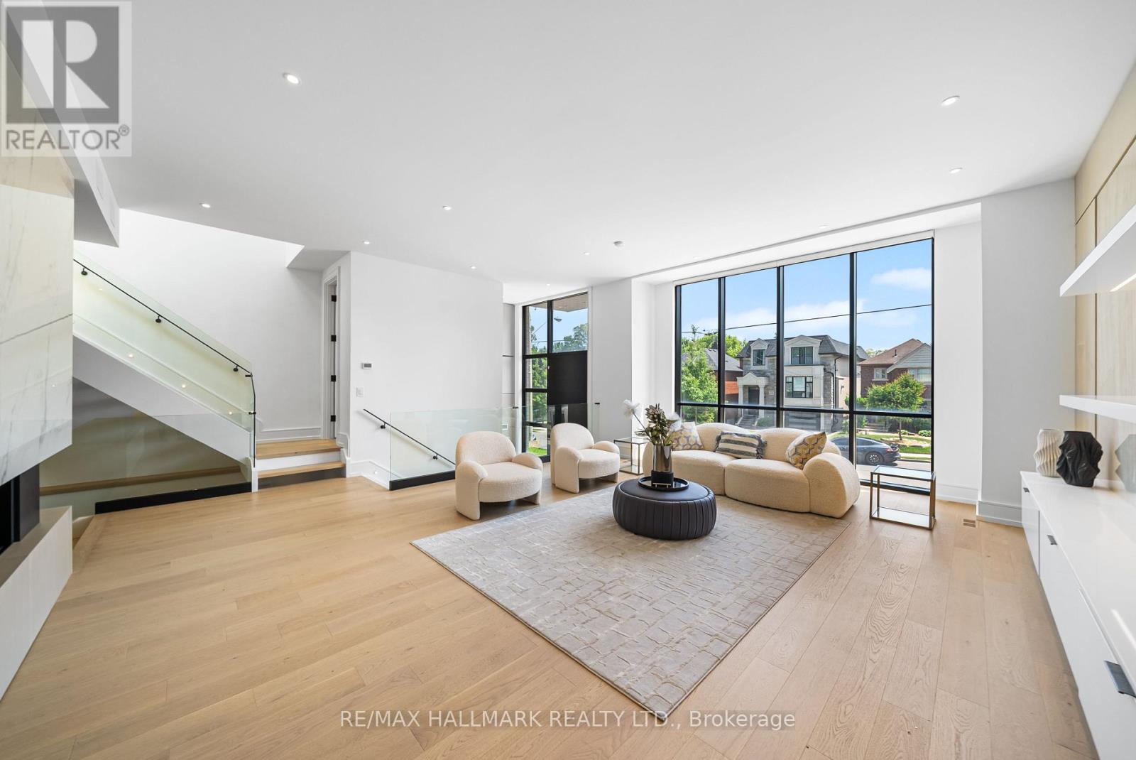 22 DIVADALE DRIVE