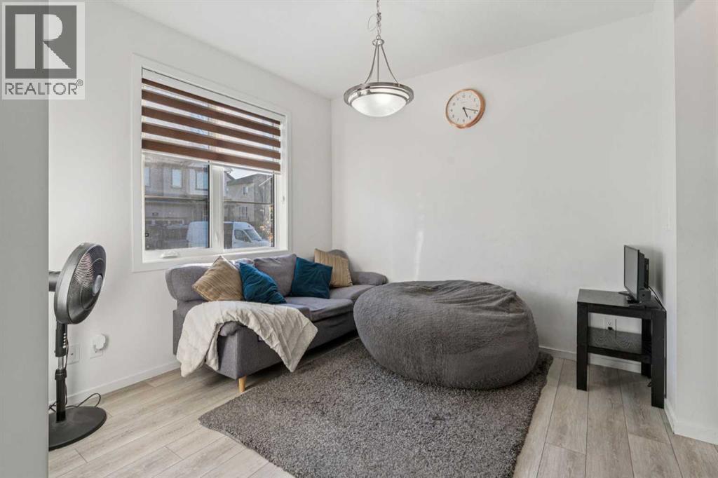 223 Carrington Circle NW