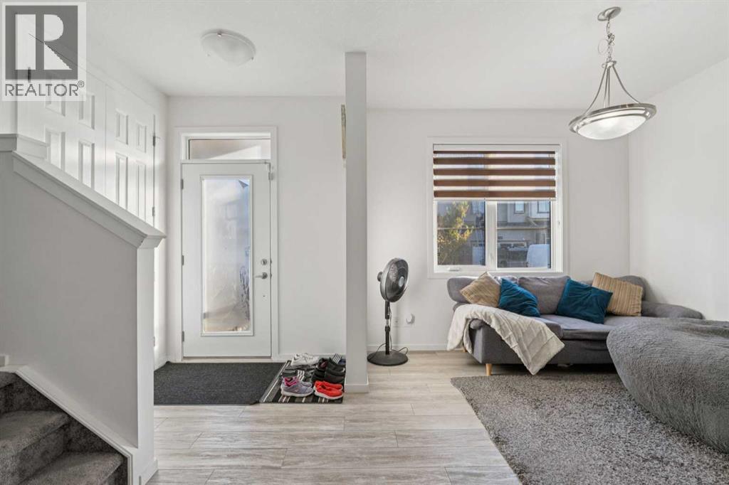 223 Carrington Circle NW