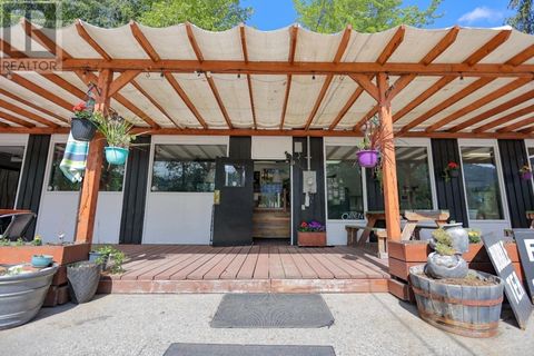 1841 3B Highway Fruitvale BC V0G1L0