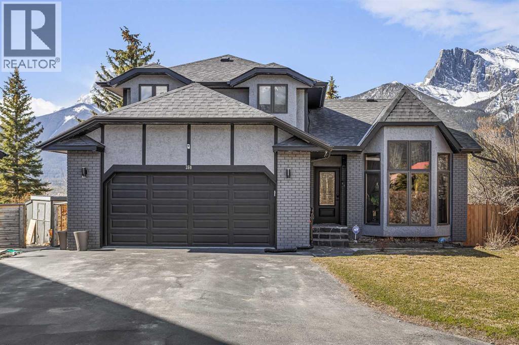 260 Grizzly Crescent