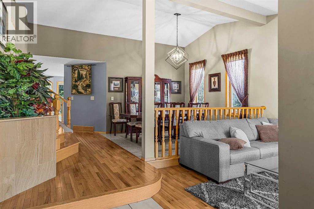 260 Grizzly Crescent