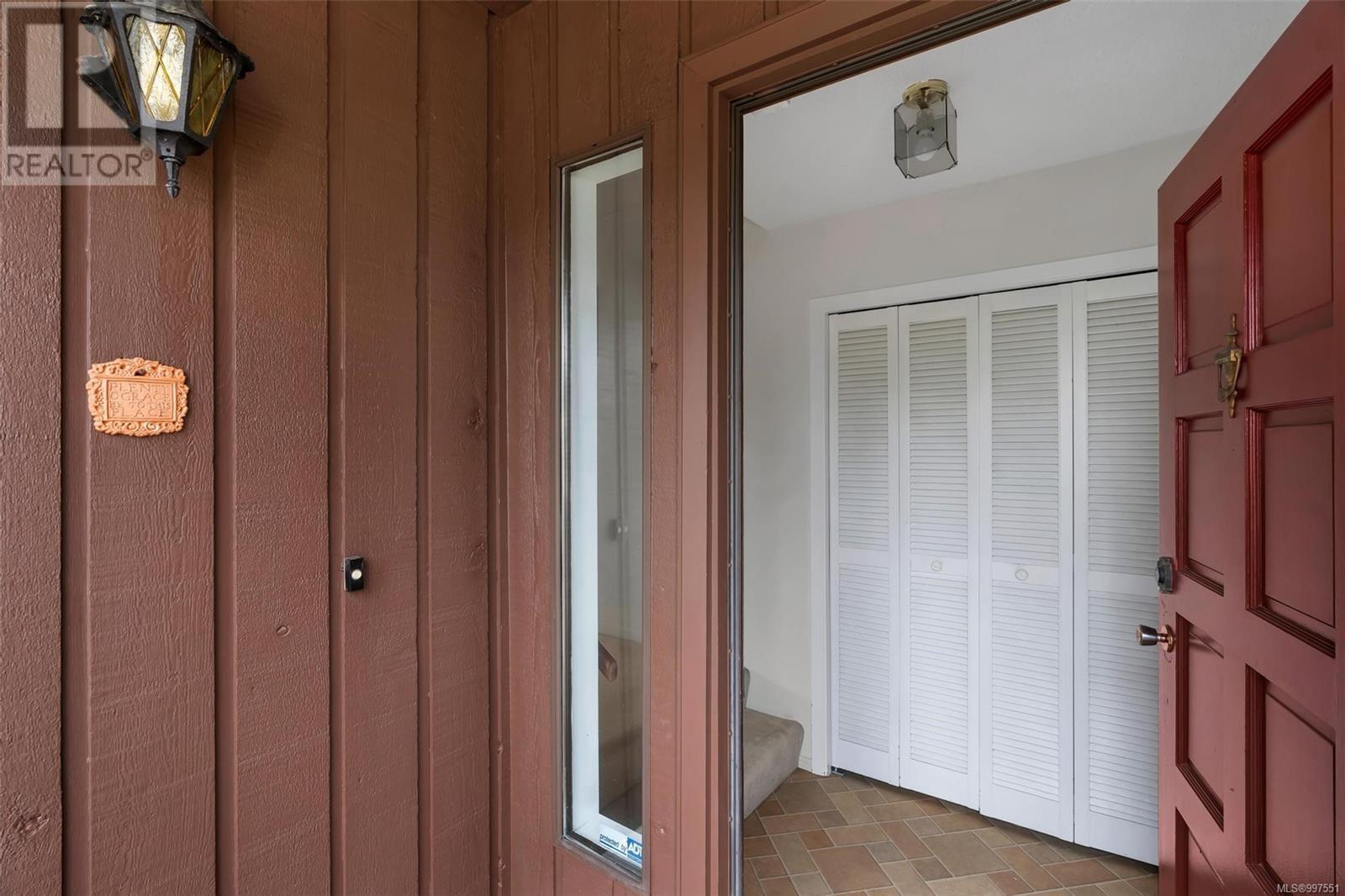 4370 Paramont Pl