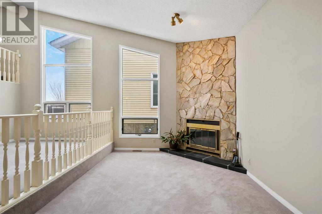 381 Deerview Drive SE