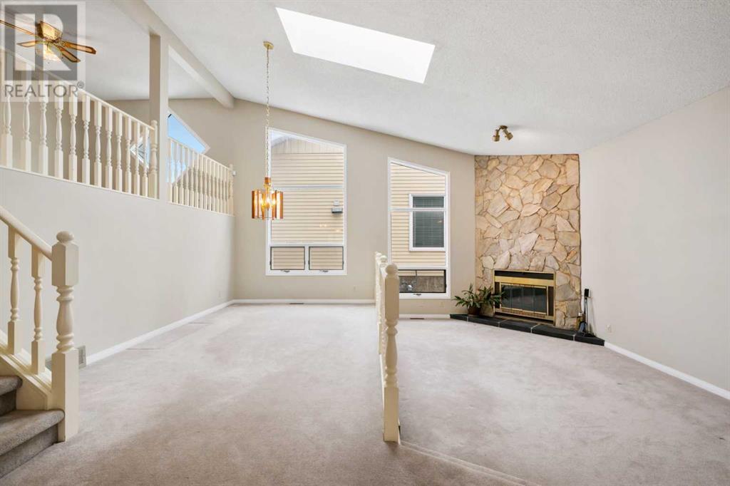 381 Deerview Drive SE