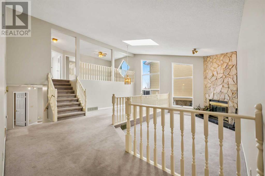 381 Deerview Drive SE