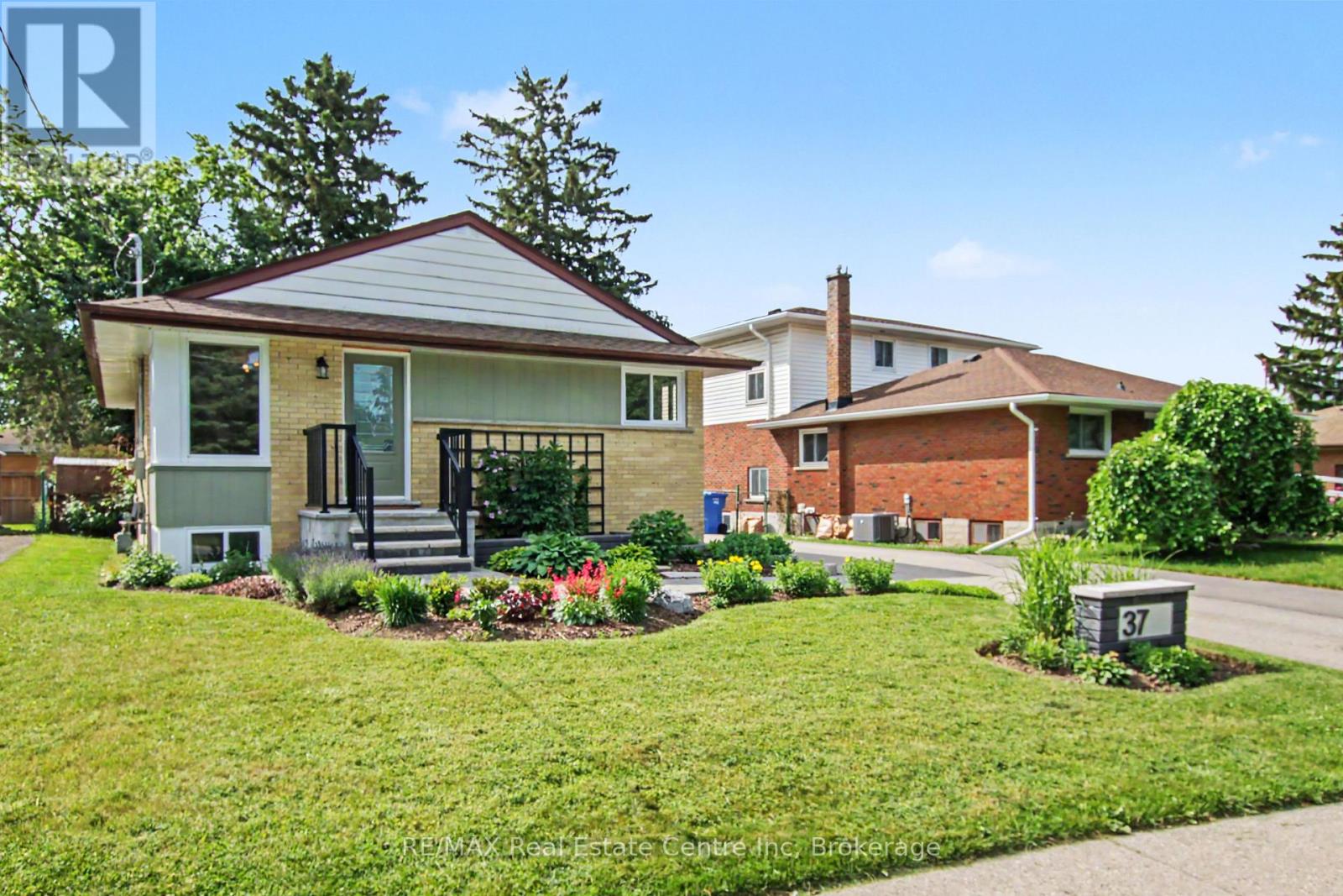 37 OTTAWA CRESCENT