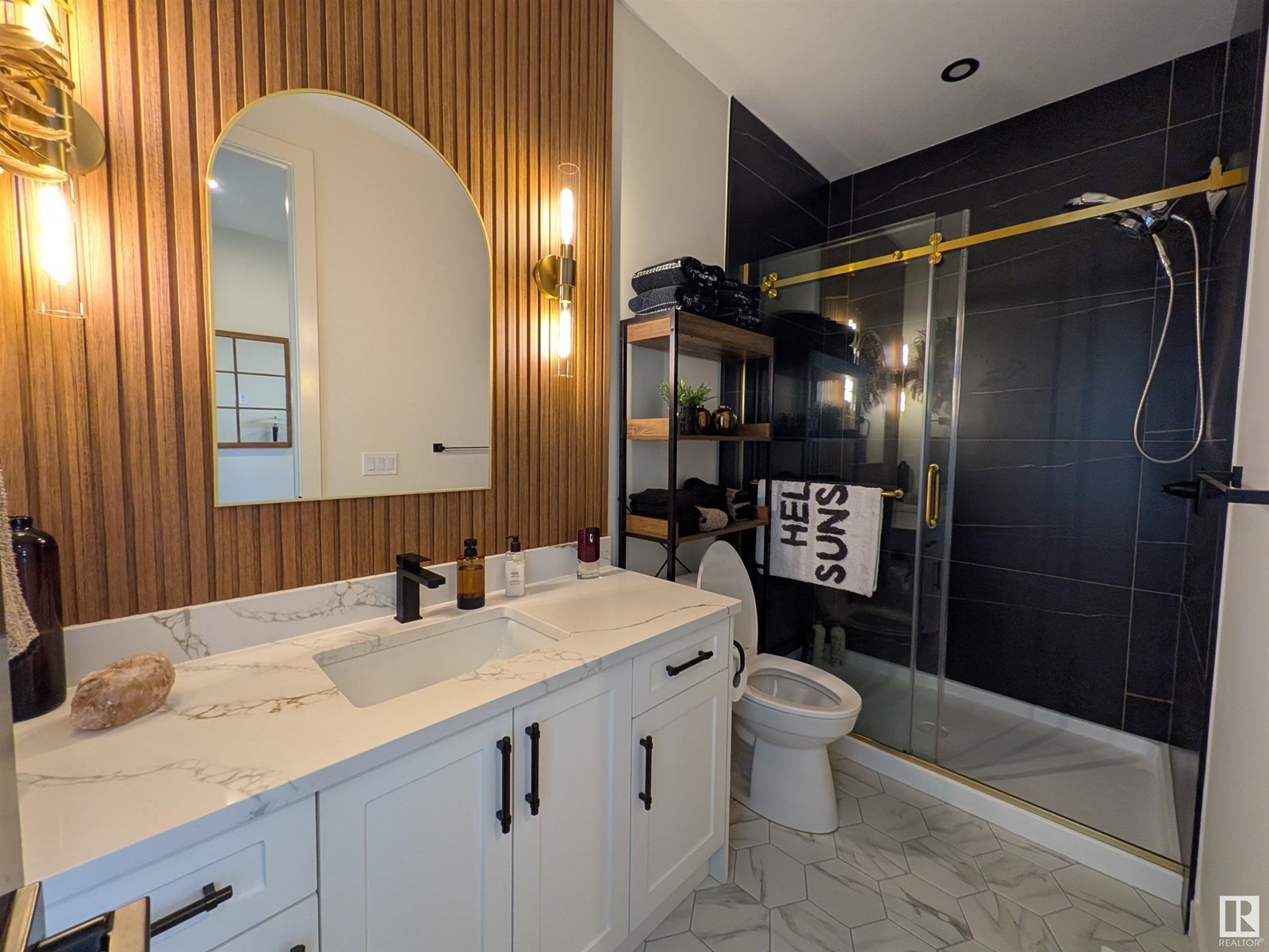 73 ASHBURY CR