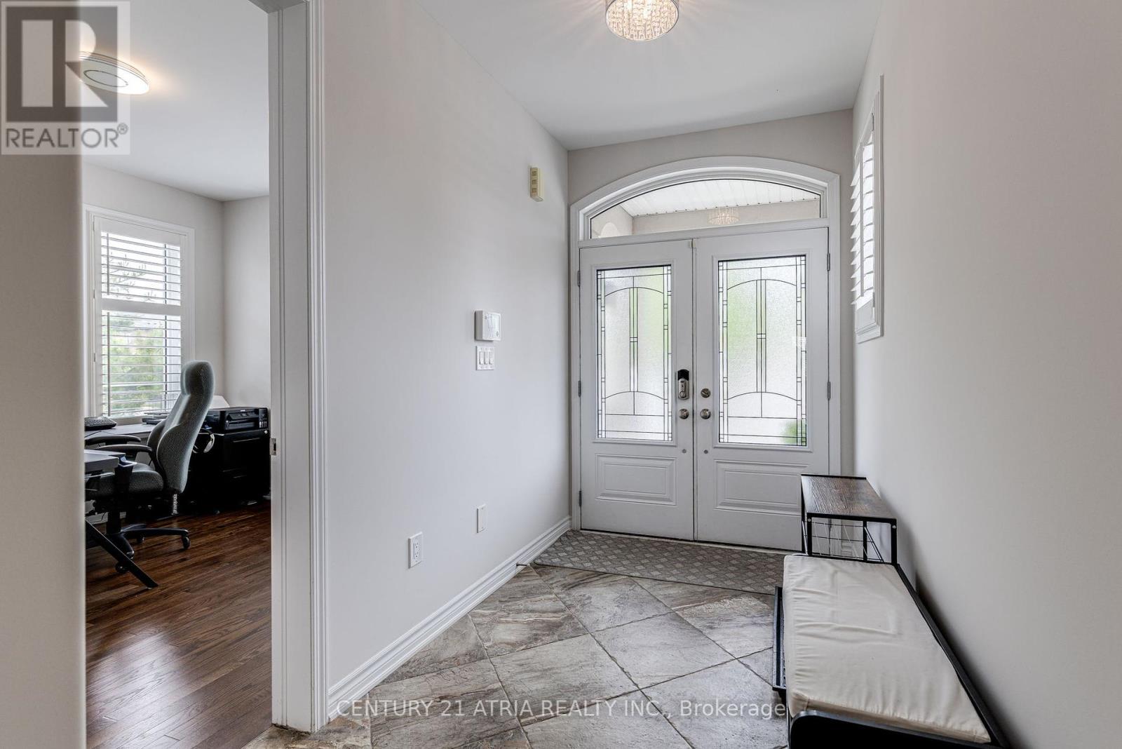 122 DEGRAAF CRESCENT