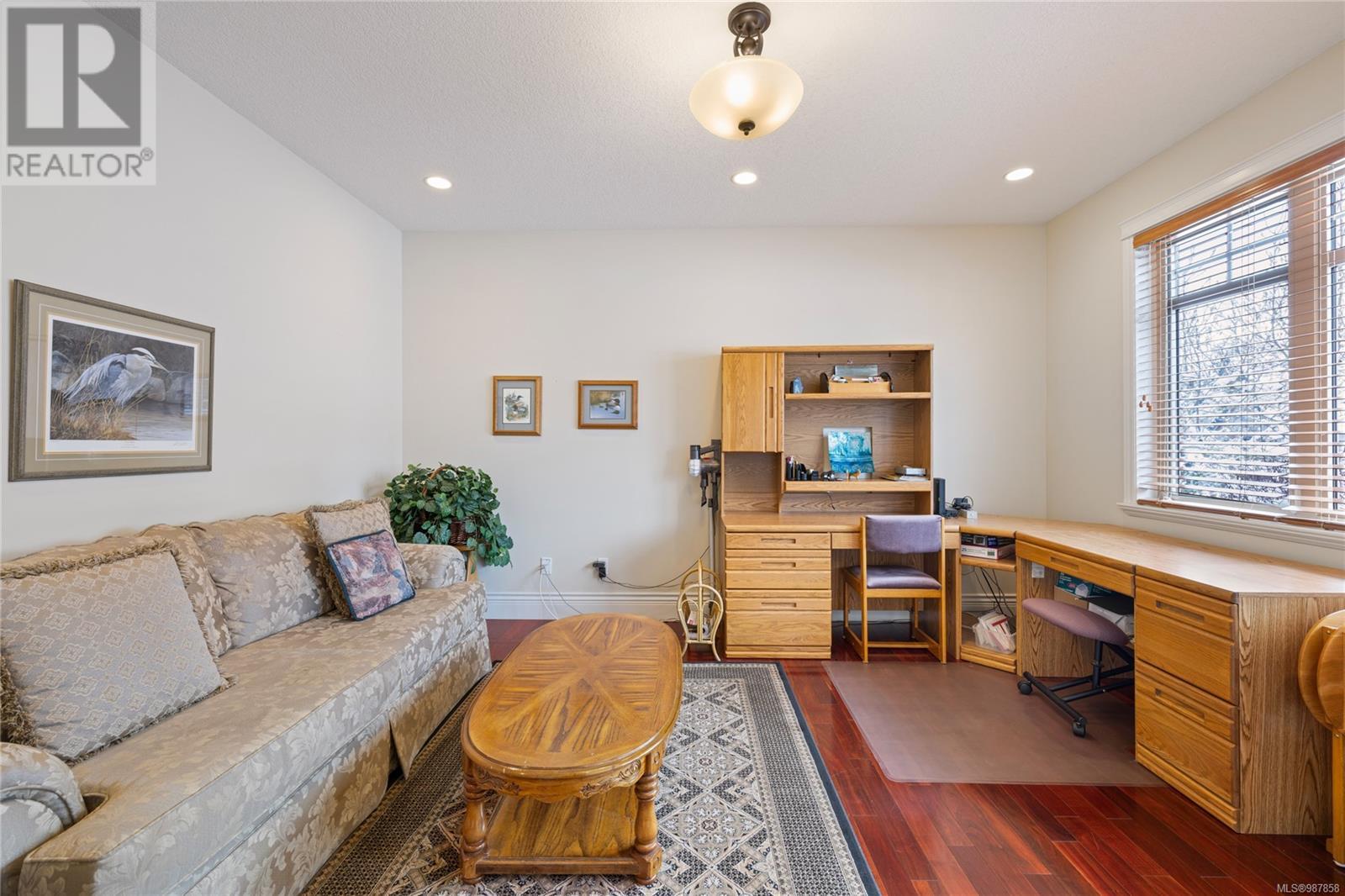 757 Eagleridge Pl