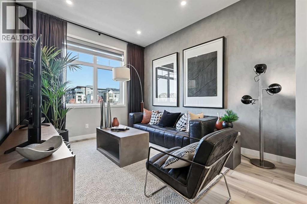 112, 595 Mahogany Road SE