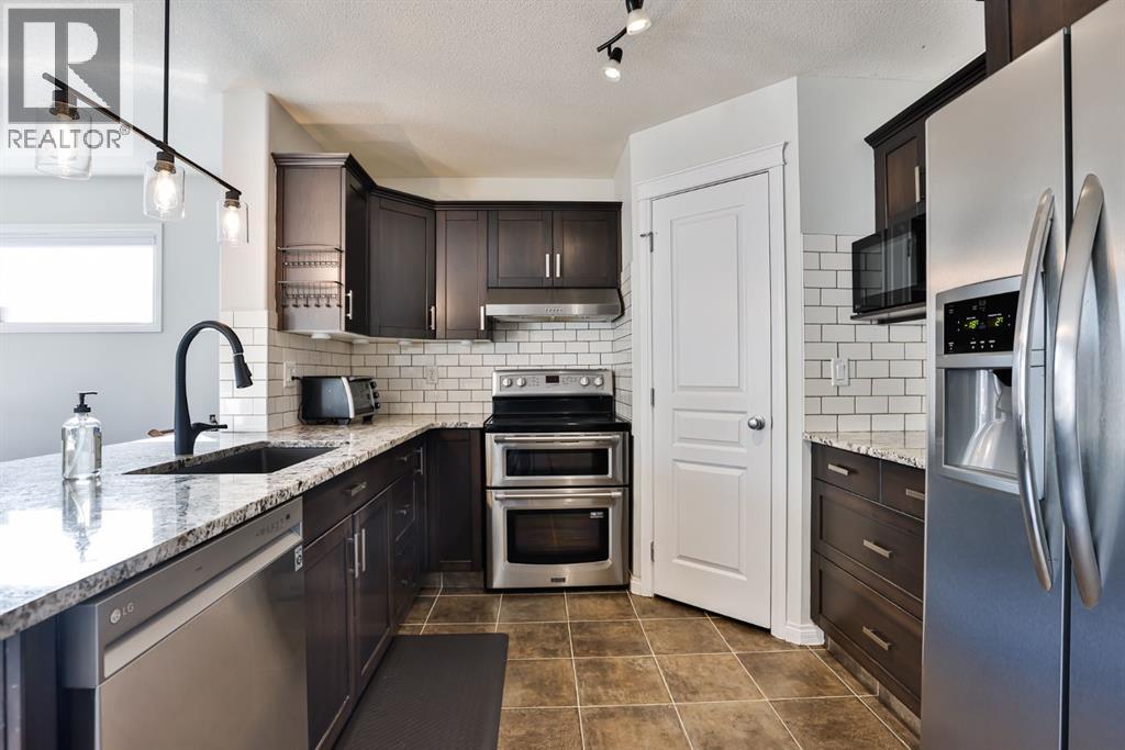 437 Twinriver Road W