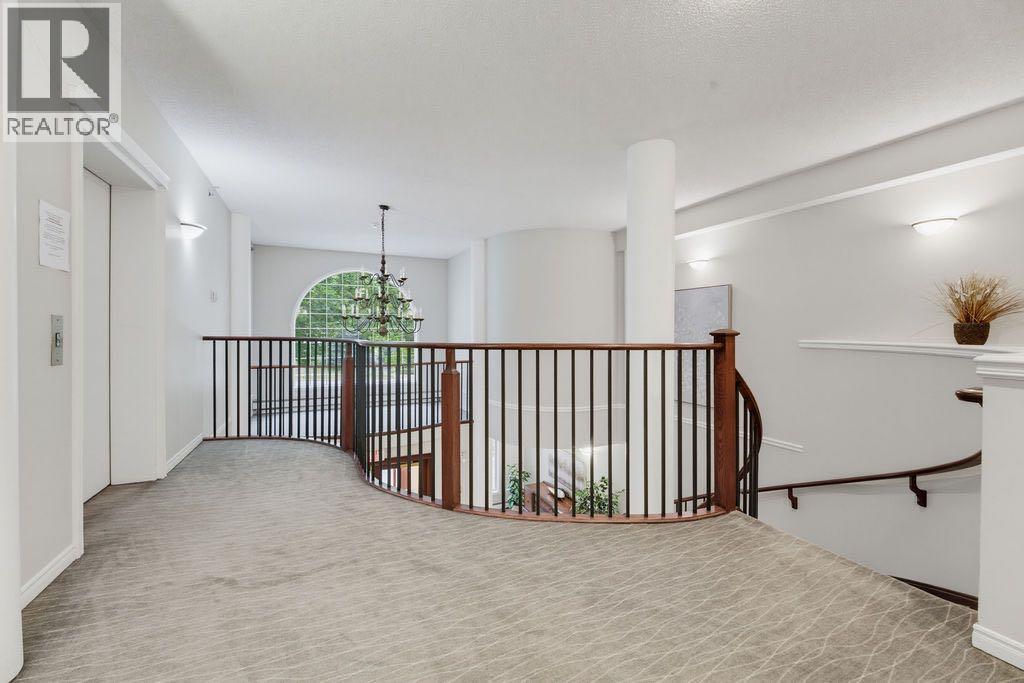 205, 4835 Dalhousie Drive NW