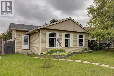 87 Falton Close NE Calgary AB T3J1X2