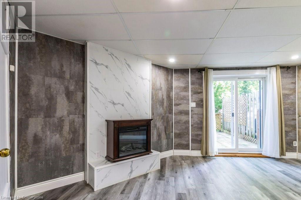 60 ELMSDALE Drive Unit# 63