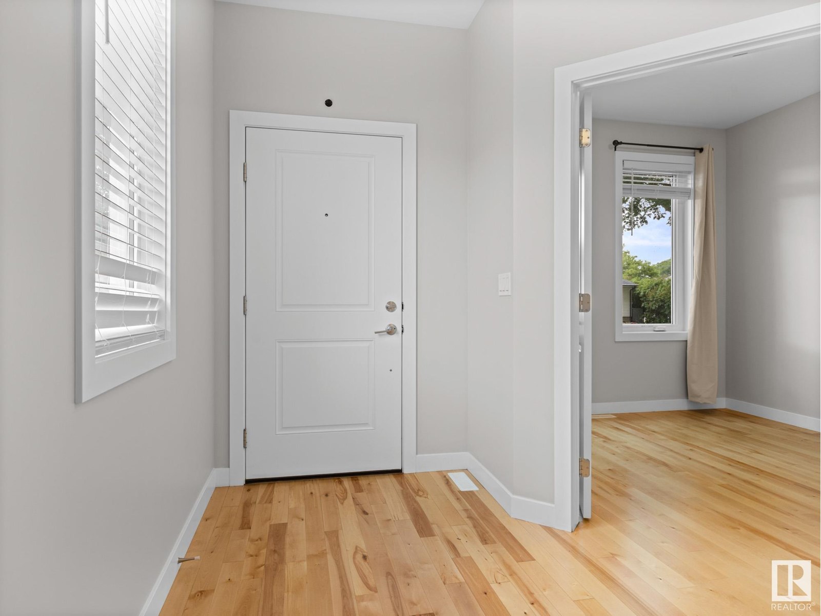 12021 40 ST NW