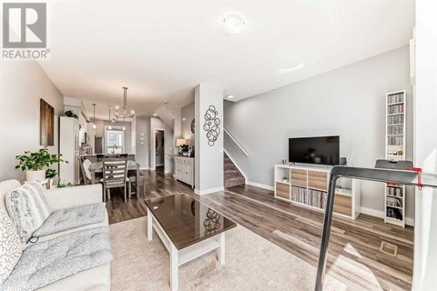 106, 11 Evanscrest Mews NW Calgary AB T3P0Y1