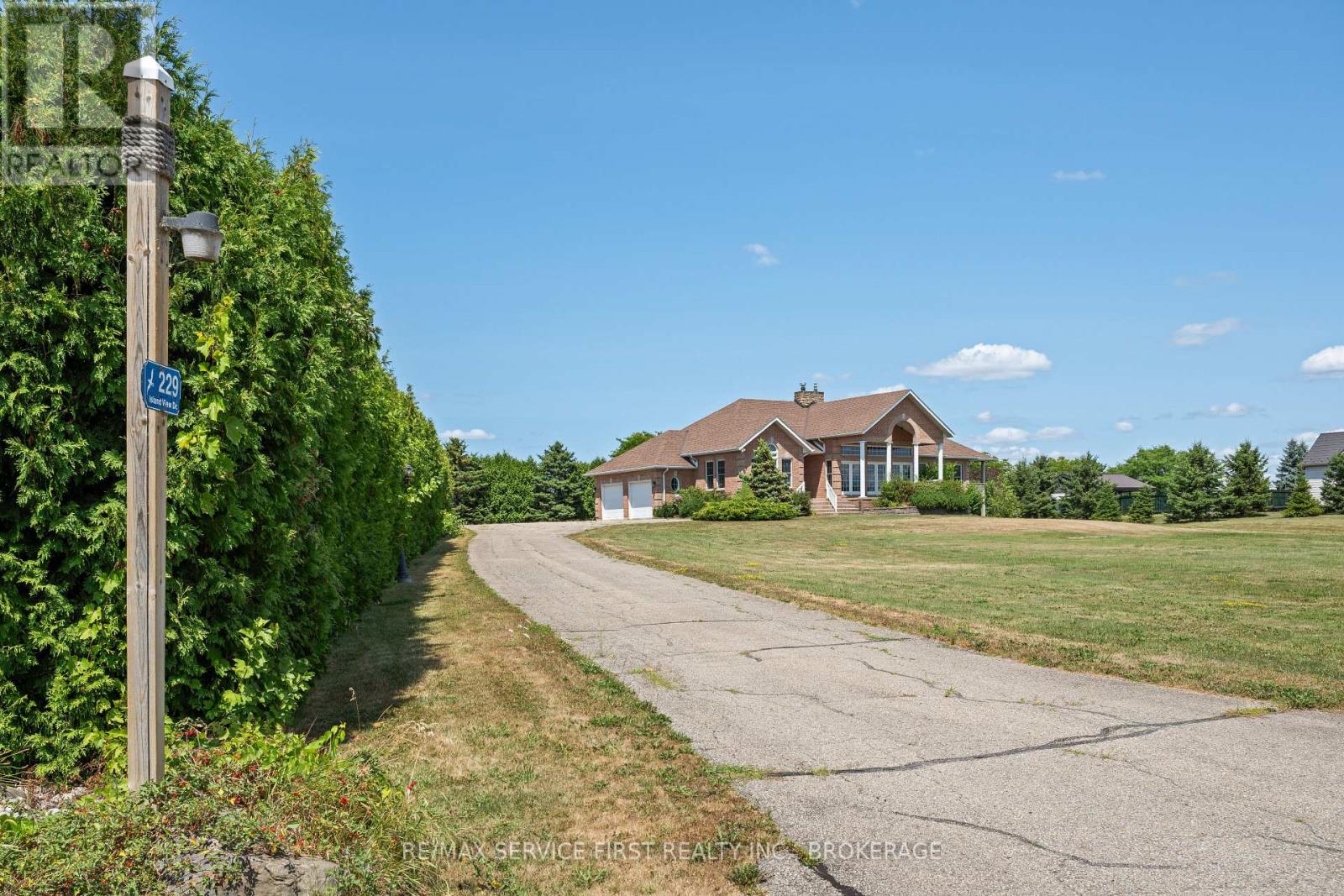 229 ISLAND VIEW DRIVE