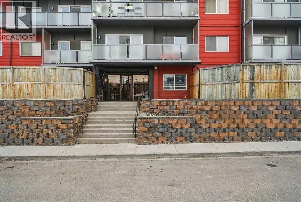 315, 335 Garry Crescent NE