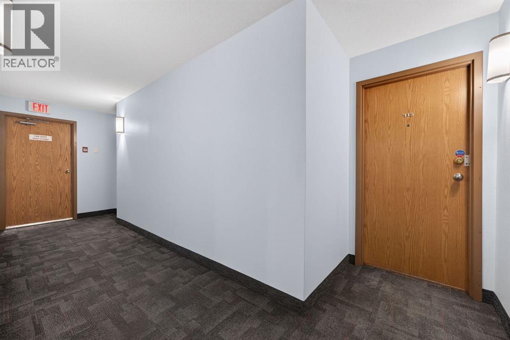 315, 335 Garry Crescent NE