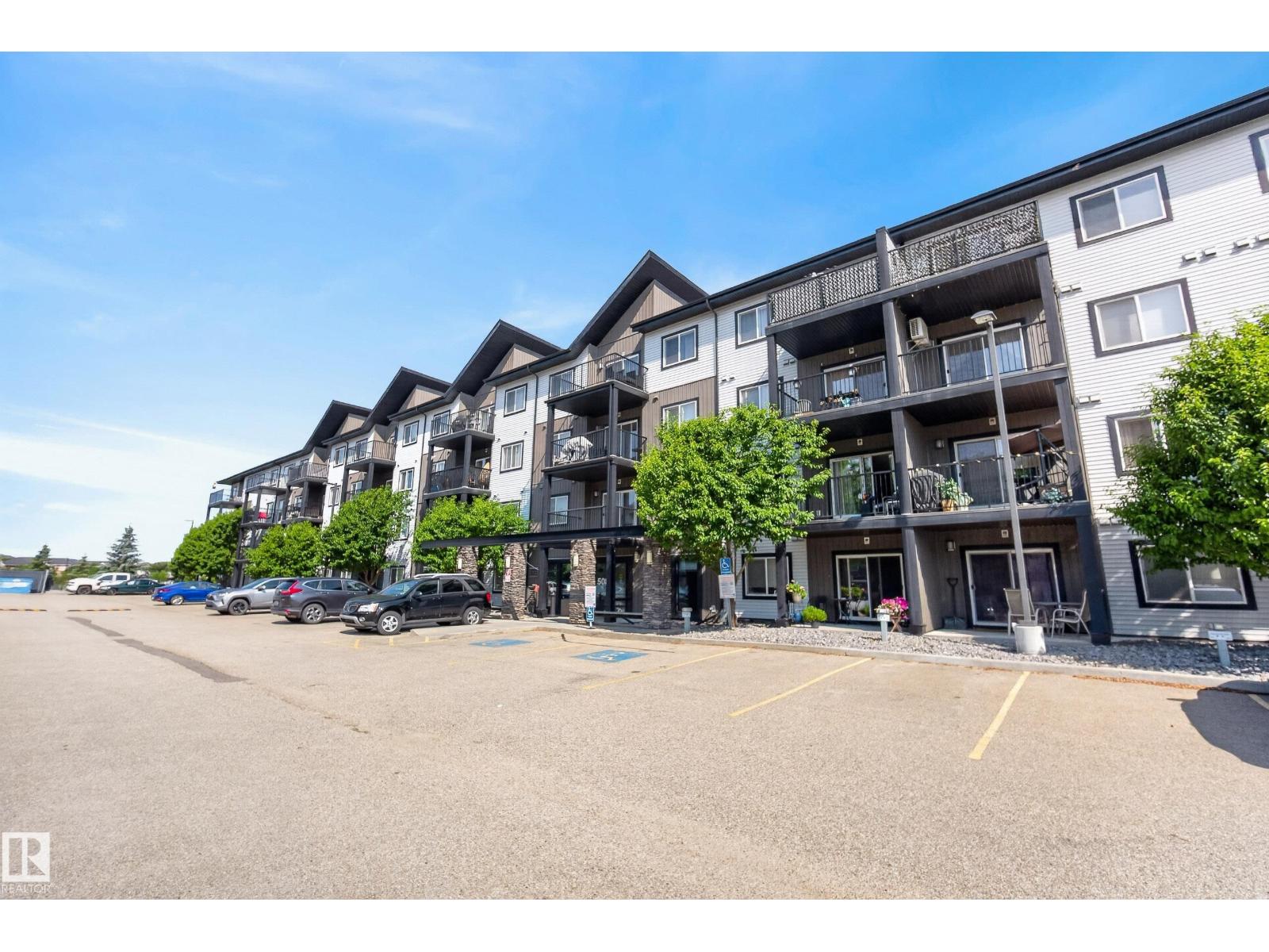 #319 508 Albany WY NW