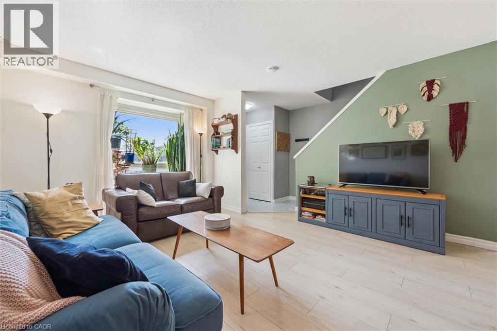 392 SPRINGBANK Avenue Unit# 6