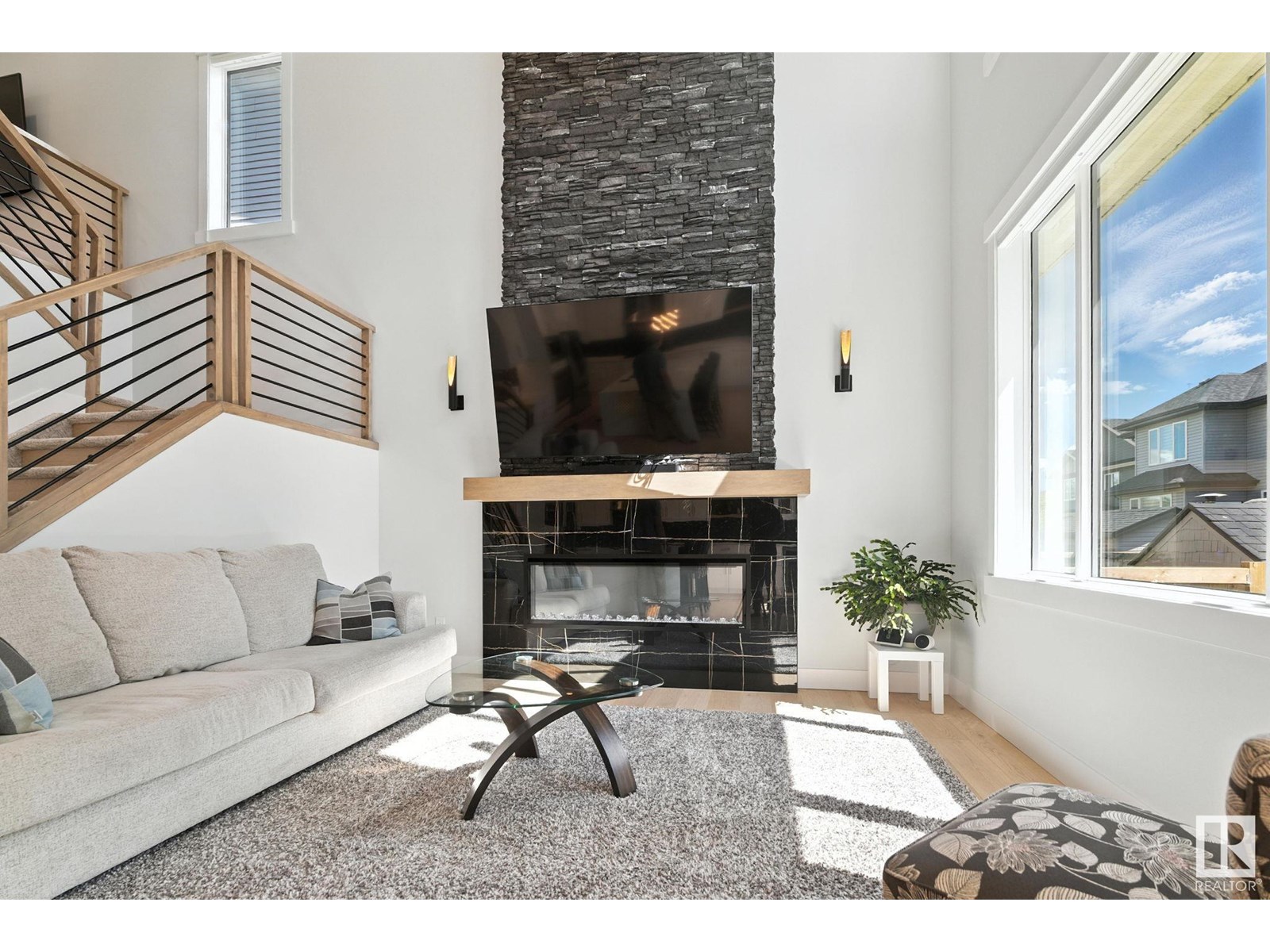 53 AUTUMNWOOD CR
