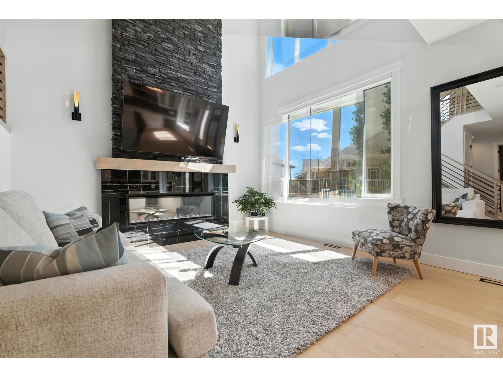 53 AUTUMNWOOD CR